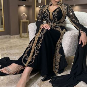 Robe Caftan Marocaine Élégante en Satin Blanc Takchita pour Femme, Taille Standard, Longueur Ras du Sol, Taille Naturelle, Imprimé Floral, Soirée et Fête - Product Image 3