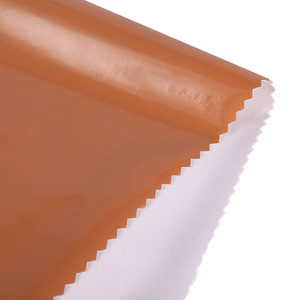 Tissu en <span class=keywords><strong>simili</strong></span> <span class=keywords><strong>cuir</strong></span> PU extensible 4 directions de haute qualité <span class=keywords><strong>pour</strong></span> vêtements, robes, gants, jupes, vestes, sacs, résistant à l'eau - Product Image 2