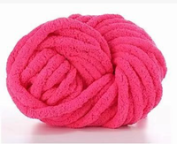 Vente en gros 100g 10mm Chunky Chenille Fil 100% Polyester Haute Résistance À Tricoter À La Main Crochet Teint Motifs Fantaisie Fil Produit
