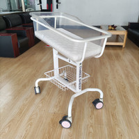 Lit d'hôpital mobile ABS pour bébé, berceau médical, chariot pour nouveau-né avec panier de rangement