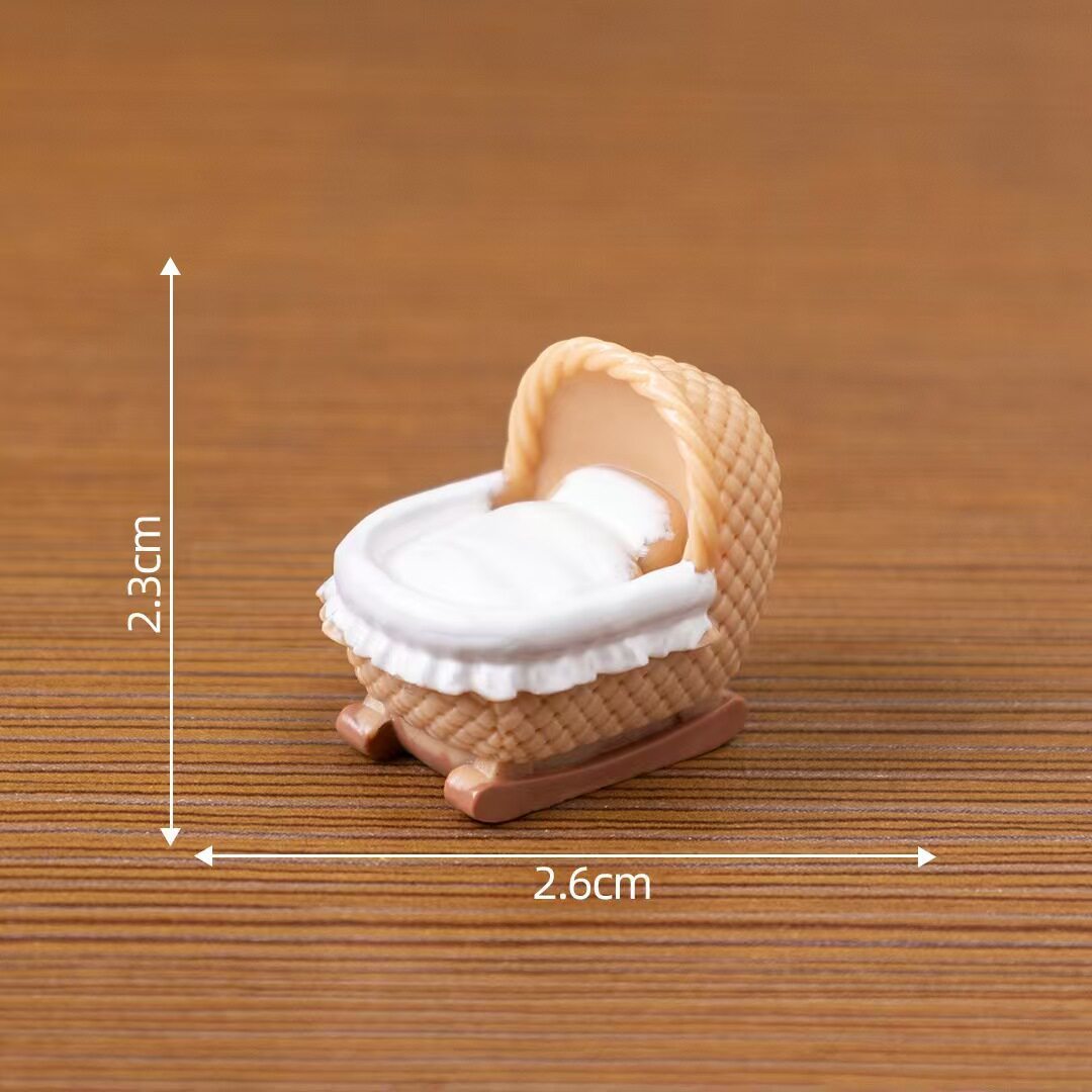 9.Poussette bébé [2,3*2,6 cm]