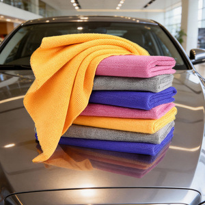 Serviette de nettoyage en microfibre Kottler 40x40cm, ultra douce, pour lavage et polissage de voiture - Product Image 3