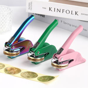 Pince à main en acier pour estampage portable, machine à gaufrer les enveloppes et livres, forme extraterrestre rose et verte, pour mariage - Product Image 1