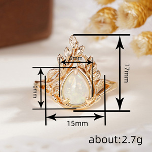 Anello a Goccia con Effetto Opale per Donne, Tono Caldo Ispirato alla Natura, Accessorio per Uso Quotidiano - Product Image 4
