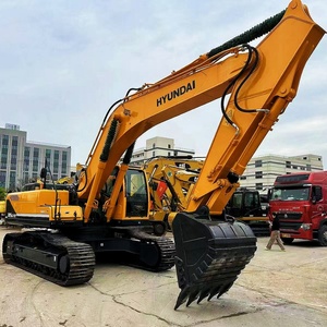 Excavatrice sur chenilles d'occasion HYUNDAI 305LC-9T de 30 tonnes pour opérations en carrière de calcaire, adaptée aux terrains difficiles et aux opérations de démolition - Product Image 3