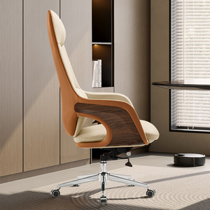 Silla Ejecutiva de Oficina de Cuero con Respaldo Alto, Moderna, Giratoria, Ajustable y con Elevación para CEO o Gerente - Product Image 3