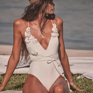 Bestwayclox 2024 yaz tanga kadınlar bir adet katı beyaz 3D çiçek mayo ile bikini v yaka Beachwear mayo yüksek kesim