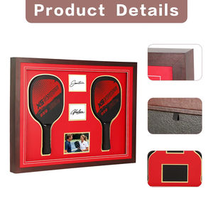 Boîte de présentation en bois pour signatures d'athlètes et raquettes de pickleball, idéale pour la collection de souvenirs sportifs - Product Image 2