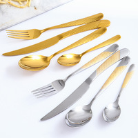 Ensemble de 24 couverts en acier inoxydable, résistant au lave-vaisselle, design moderne et minimaliste, finition polie miroir, support en ABS en forme de coquille, style occidental