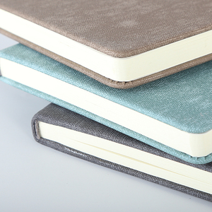 2025 Nhật ký da A5 lót Lưu ý cuốn Sách bìa cứng logo in PU tùy chỉnh Tạp Chí máy tính xách tay với màu vàng chấm trang - Product Image 2