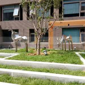 ANW2489 Escultura Grande de Acero Inoxidable Estilo Art Deco, Hecha en China, para Proyectos de Arte Público y Paisajismo, Edición de Aniversario - Product Image 1