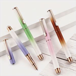 ปากกาหมึกซึมโลหะไล่เฉดสีแบบลบได้ ขนาด 0.5 มม. รุ่น Slightly Oblique Novelty พร้อมถุงหมึกแบบสองหัว สำหรับนักเรียนและสำนักงาน - Product Image 1