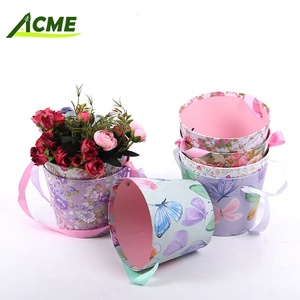 Vente en gros de boîte cadeau en carton portable en <span class=keywords><strong>forme</strong></span> de tonneau de fleurs colorées pour la Saint Valentin - Product Image 1