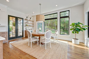 Alland Armoire de cuisine modulaire en <span class=keywords><strong>bois</strong></span> massif laqué bicolore avec tirette Organisateur Comptoir en verre/résine pour salle à manger - Product Image 4