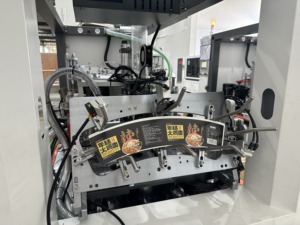 เครื่องทำถ้วยไอศกรีมถ้วยน้ำซุปก๋วยเตี๋ยว/สลัด kraf แบบอัตโนมัติ - Product Image 5