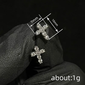 Orecchini a Perno Minimalisti per Donne e Uomini, Accessori per Orecchie Unisex alla Moda per Ufficio e Uso Quotidiano - Product Image 3