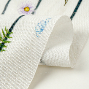 Tissu en rayonne et nylon à motif floral imprimé, doux, respirant et lisse, idéal pour les jupes - Product Image 4