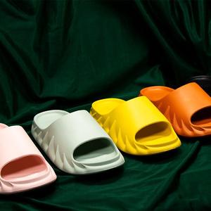 Sandalias de Eva Suaves Personalizadas con Logotipo Privado para Mujer, Pantuflas Unisex Lisas para el Hogar, Sandalias de Pareja, Sandalias para Hombre - Product Image 2