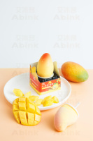 Crème glacée Abink's Happy Mango, chocolat crémeux, mangue fruitée, fraise, pêche, citron, lait. 3D Sharp. Congeler à -18°C. Pratique