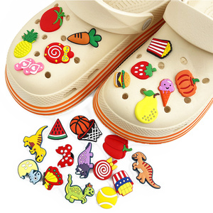 Dijes de Goma 3D Personalizados con Logotipo para Zapatos, Sandalias y <span class=keywords><strong>Zuecos</strong></span> - Product Image 1