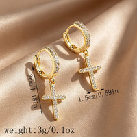 Boucles d'oreilles élégantes pour femmes, bijoux de mode polyvalents de haute qualité, boucles d'oreilles en zircon scintillant, boucles d'oreilles européennes de luxe, boucles d'oreilles en forme de croix