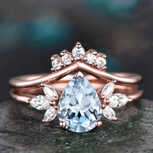 แหวนแต่งงานสไตล์วินเทจสำหรับผู้หญิง แหวนหมั้นประดับพลอยอะความารีนทรงลูกแพร์ ชุบทองคำขาว S925 ดีไซน์อาร์ตเดโค แหวนแต่งงานประดับมอยส์ซาไนต์สีโรสโกลด์ ดีไซน์ไม่ซ้ำใคร - Product Image 2