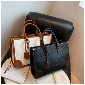 ¡Novedad de 2024! Bolsos de mano de cuero PU con patrón de cocodrilo para ir de compras a la moda, bolsos de mano con borla, bolso grande para mujer - Product Image 5