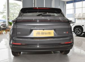 2025 modèle Nezha Auto X500air nouvelle énergie véhicule 250HP 5 places corps fermé - Product Image 3