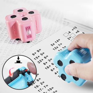 Tampon encreur 4-en-1 pour exercices de mathématiques (addition, soustraction, multiplication, remplissage de <span class=keywords><strong>questions</strong></span>) – Tampon à rouleau en plastique pour la décoration - Product Image 1