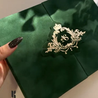 Boîte cadeau de mariage réutilisable haut de gamme en papier couché rigide pliable avec impression offset et logo personnalisé