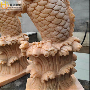 Fontaine d'extérieur sculptée en pierre de Jiahua en forme de carpe, décoration de jardin - Product Image 3