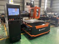 Machine de gravure sur bois 3D CNC 1325 pour panneaux muraux décoratifs et enseignes