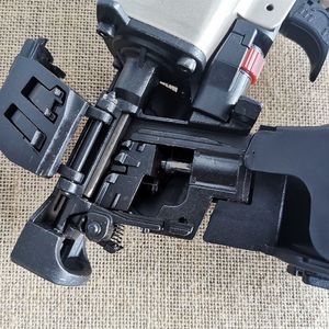 Clavadora Neumática CN70 <span class=keywords><strong>para</strong></span> Fabricación <span class=keywords><strong>de</strong></span> Palés <span class=keywords><strong>de</strong></span> Madera - Product Image 4