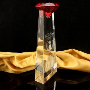 Nouveau Design Crystal Diamond Award Trophée pour Cadeaux/Red Diamond Trophy Awards/l Trophée en verre vierge Boîte cadeau transparente sculptée en 3D - Product Image 4