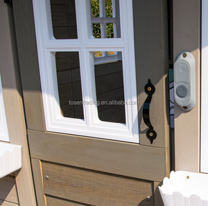 Casita de Juegos de Madera para Niños, Resistente a la Intemperie, con Reloj, Puerta para Mascotas y Ventana de Servicio - Cabaña de Juegos Resistente para Exteriores y Diversión en el Patio Trasero - Product Image 3