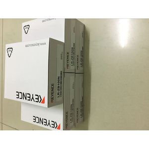 สายเคเบิลเซ็นเซอร์สะท้อนแสงกำลังสูงคีย์เอ็นซ์ สแควร์ รุ่น LR-ZH500N 24V 50Hz ผลิตในญี่ปุ่น - Product Image 1