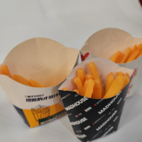 Boîte de papier d'emballage alimentaire personnalisée de haute qualité pour frites poulet frit avec revêtement UV et stratification mate logo personnalisé