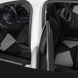 แผ่นรองเม้าส์สำหรับรถ Audi A4 4ชิ้นแบบฉีดขึ้นรูปโลโก้อัลลอยด์ปรับแต่งได้ - Product Image 3