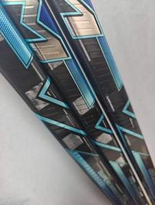 Bâton de hockey sur glace personnalisé très demandé pour l'entraînement et la compétition sur patinoire, fabricant OEM ODM pour la vente en gros sous marque privée - Product Image 2
