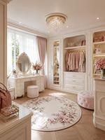 Dressing sur mesure de style français, armoire intégrée de luxe blanc crème, dressing de villa avec vitrine en verre