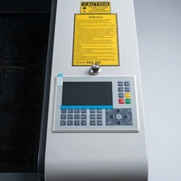 Machine de gravure et de découpe au laser CO2 CCD 9060 à mise au point automatique avec refroidissement par eau haute précision pour le bois, la pierre, le caoutchouc, le papier