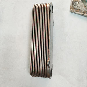 อะไหล่เครื่องยนต์ Weichai P12 รุ่น 61230010050 ชุดระบายความร้อนน้ำมันหล่อลื่น แกนกลางชุดระบายความร้อนน้ำมันสำหรับเครื่องยนต์ - Product Image 4