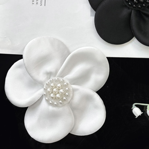 ผ้าซาตินสีขาวสีดำ3D แผ่นปะติดไข่มุกสำหรับงานตัดเย็บชุดกระโปรงกระเป๋างานฝีมือแบบ DIY และอุปกรณ์ตกแต่งเสื้อผ้า - Product Image 5