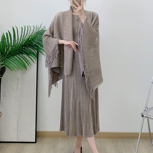 Fashion Bronze Elegant Woman Sets Tassel <b>Shawl</b> Cardigan + Vest Dress Two-piece Suit <b>Ladies</b> Clothes Manufacturer Spot Wholesale - Product Image 4
