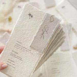 Cartes <span class=keywords><strong>d</strong></span>'<span class=keywords><strong>invitation</strong></span> personnalisées en papier <span class=keywords><strong>d</strong></span>échiré Impression couleur Invitations de menu simples et élégantes pour cartes de bénédiction - Product Image 1