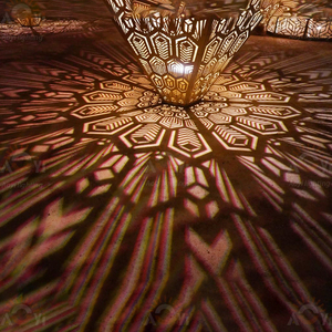 Centre commercial carré extérieur éclairage géométrique art <span class=keywords><strong>installation</strong></span> forme polyédrique motif évider modélisation lumières - Product Image 4