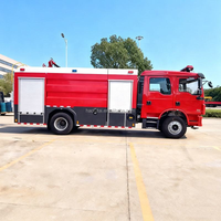Camion de lutte contre l'incendie à mousse et eau HOWO TX 350HP 4x2, véhicule de sauvetage d'urgence, camion de pompiers HOWO 4x2, camion de pompiers à essieu simple