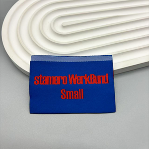 Etiquetas de Ropa Bordadas de Lujo con un Logotipo Personalizado en Dorado Brillante, Ecológicas y de Alta Calidad para Camisas y Jeans - Product Image 5