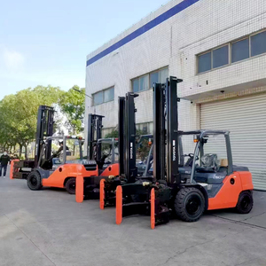 3 & Various Colors <b>Used</b> <b>Pallet</b> Truck in Good Condition Internal Combustion - Product Image 1