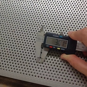 Aluminium Petit Micro Trou Rond Ovale Forme Carrée Tôle Perforée Maille Blanc et Noir Feuilles de Décoration - Product Image 4